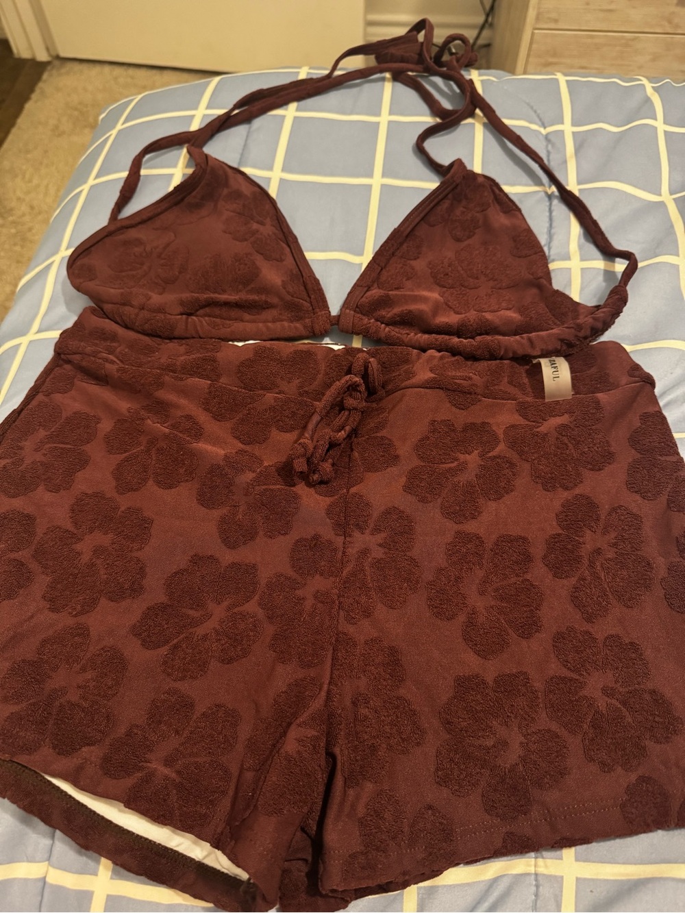 Two-Piece - Picture 5 of 7
